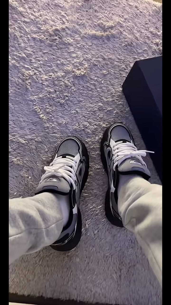 Dior B30